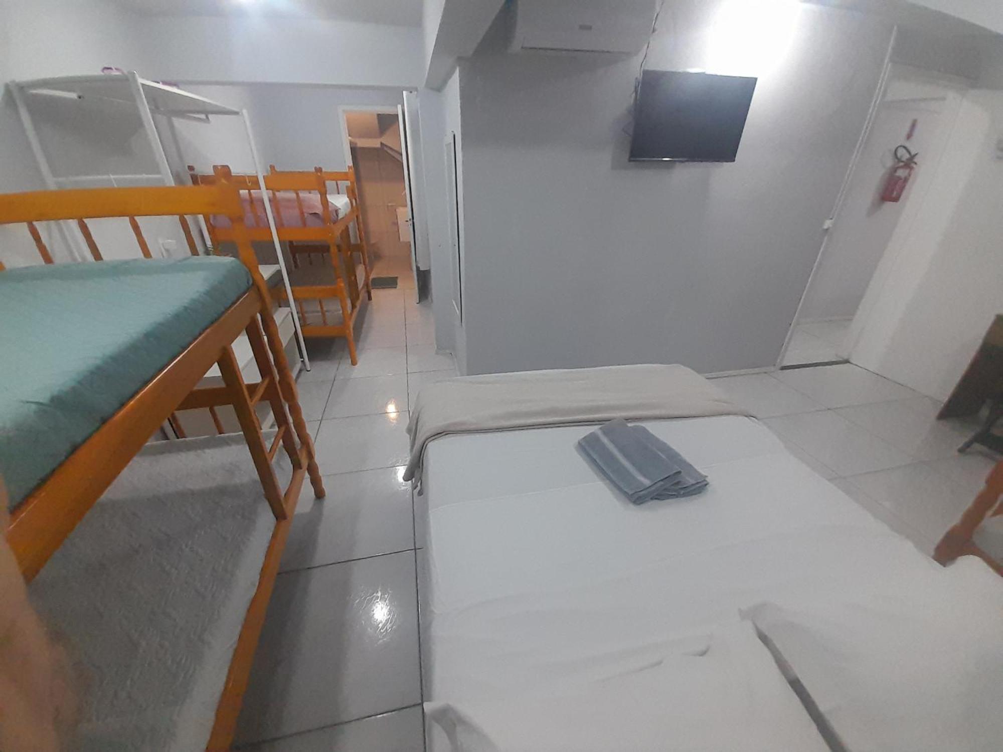 Pousada Cafe Com Margarida 150 Metros Do Mar Rua Do Calcadao Da Central Balneário Camboriú Zewnętrze zdjęcie